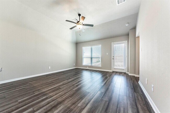 Building Photo - 8224 Tourmaline Wy