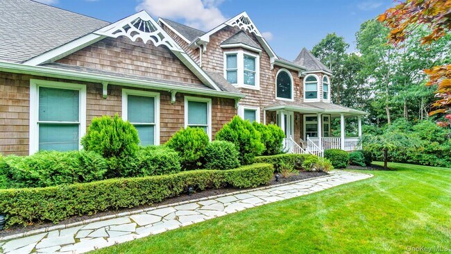 Building Photo - 151 Chardonnay Dr