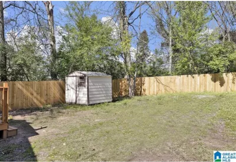 Building Photo - 915 9th St SW