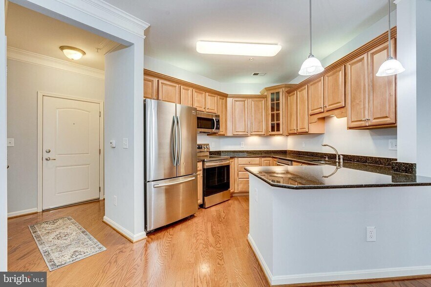 Building Photo - 24701 Byrne Meadow Sq