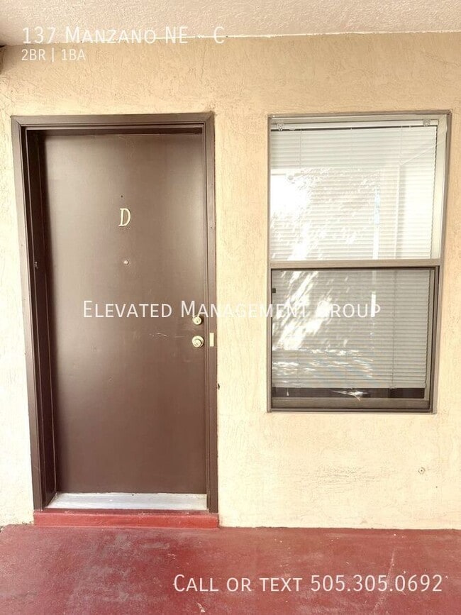Building Photo - 137 Manzano St NE