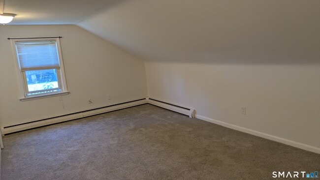 Building Photo - 657 Naugatuck Ave