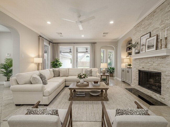 Building Photo - 6331 Collina Springs Ct