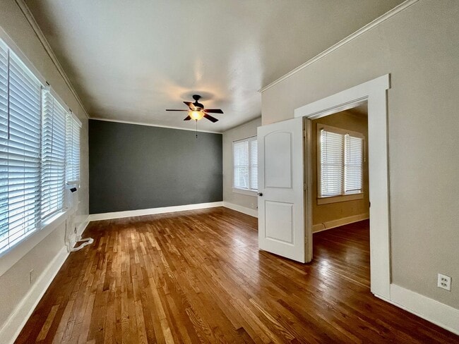 Building Photo - Charming + Convenience - 3 Bedroom, 2 Bathroom Home