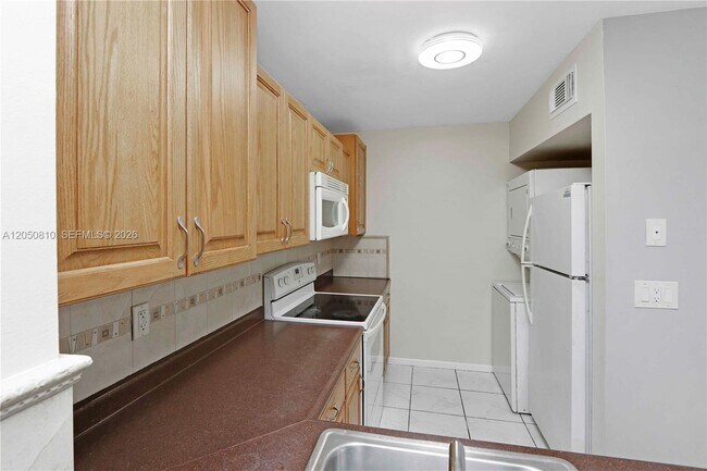 Building Photo - 2530 W 67th Pl