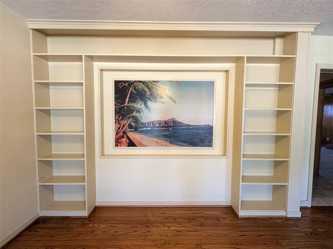 Building Photo - 903 Lamonte Ln