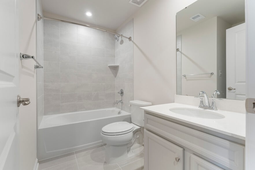 Building Photo - 9344 Tanfield Dr
