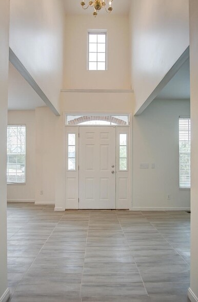 Building Photo - 1236 Kentland Ct