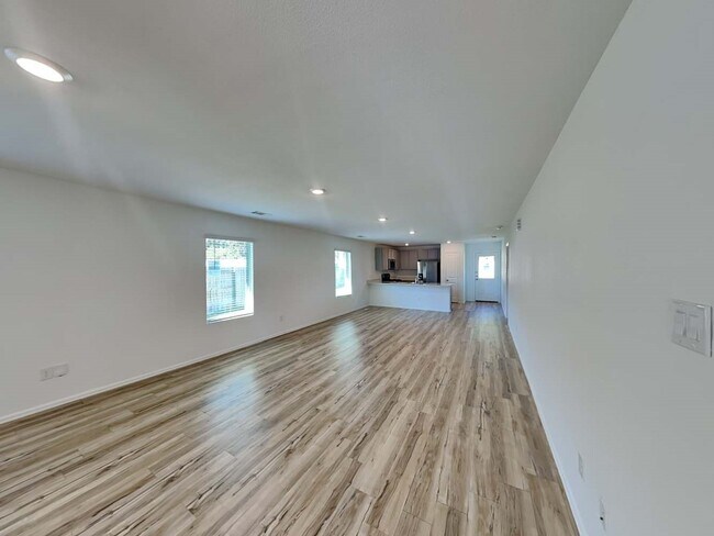 Building Photo - 22255 Stoney Ravine Dr