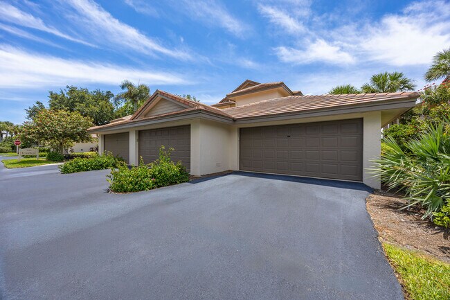 Building Photo - 26868 Wedgewood Dr