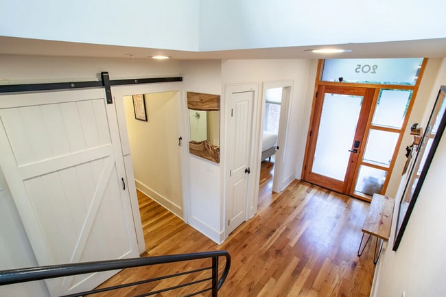 Building Photo - 205 Mews Way