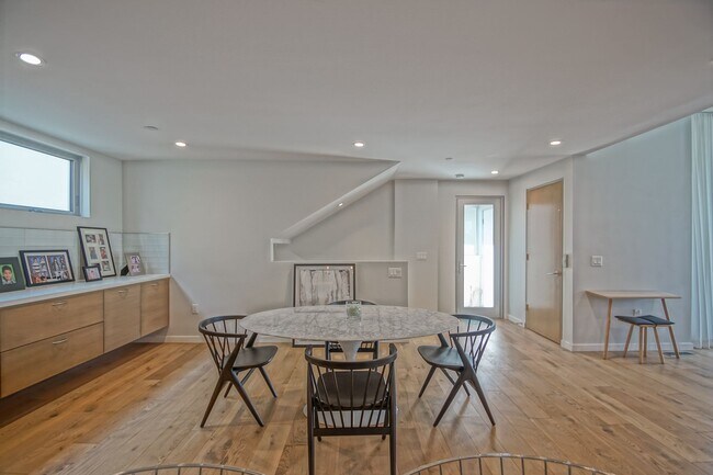 Building Photo - NEWER, LUXURIOUS & MODERN, 2920 SQ FT HOME W/ HIGH END DETAILS, AMAZING DECK/BALCONY SPACE, 2-CAR...