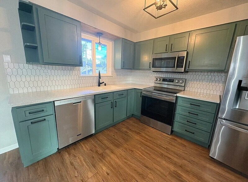 Building Photo - 4253 E 29th Ave