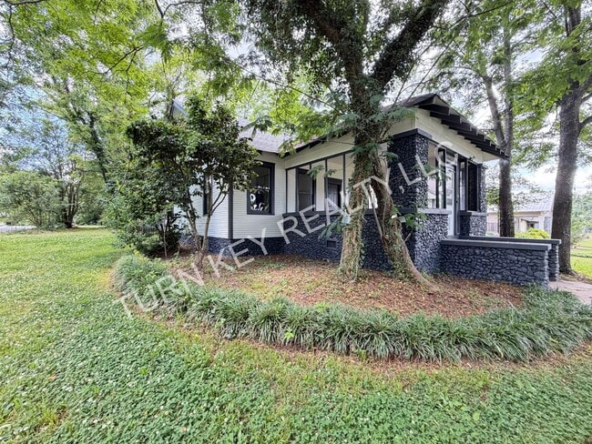 Building Photo - Home for rent in Birmingham