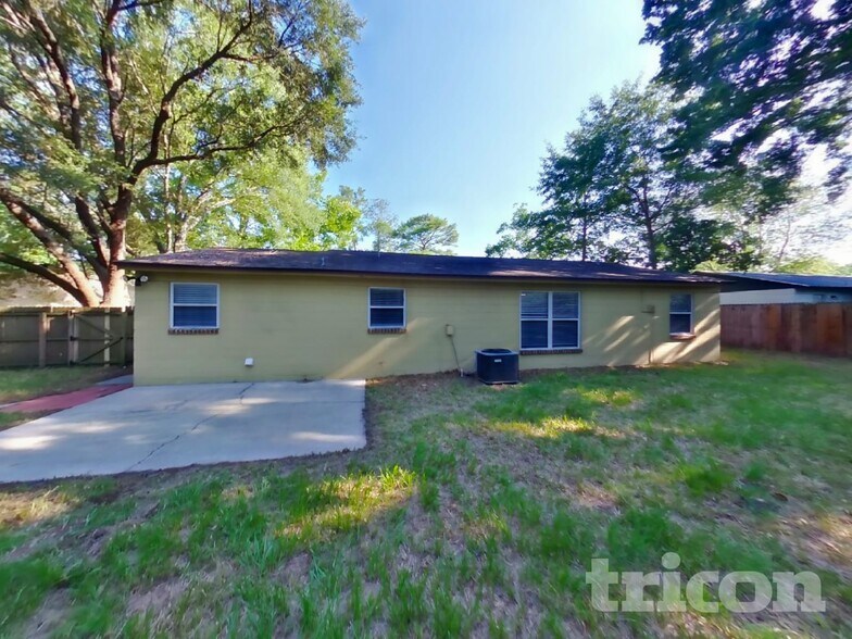 Building Photo - 1641 Rhonda Dr