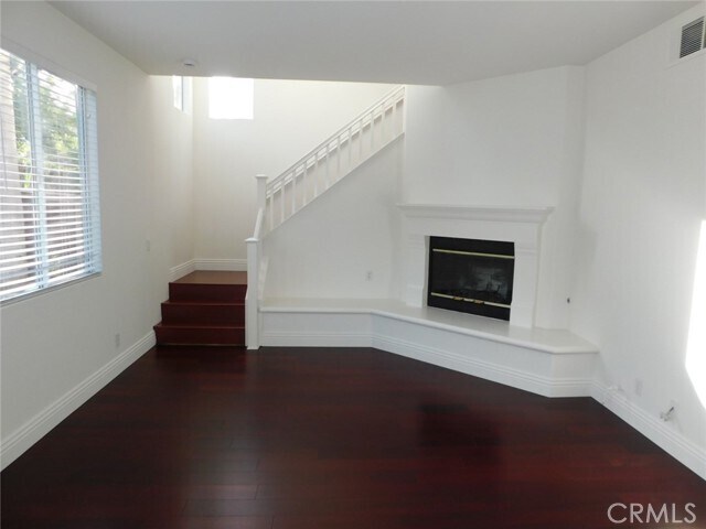 Building Photo - 37 Amoret Dr