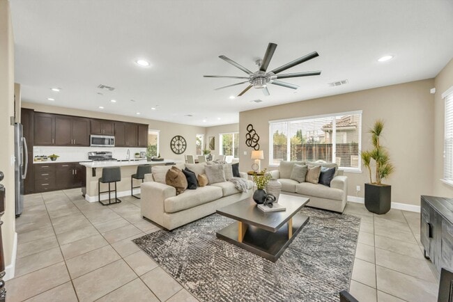 Building Photo - 1437 Cummings Way