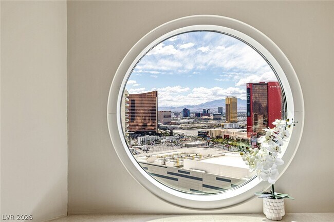 Building Photo - 2777 Paradise Rd