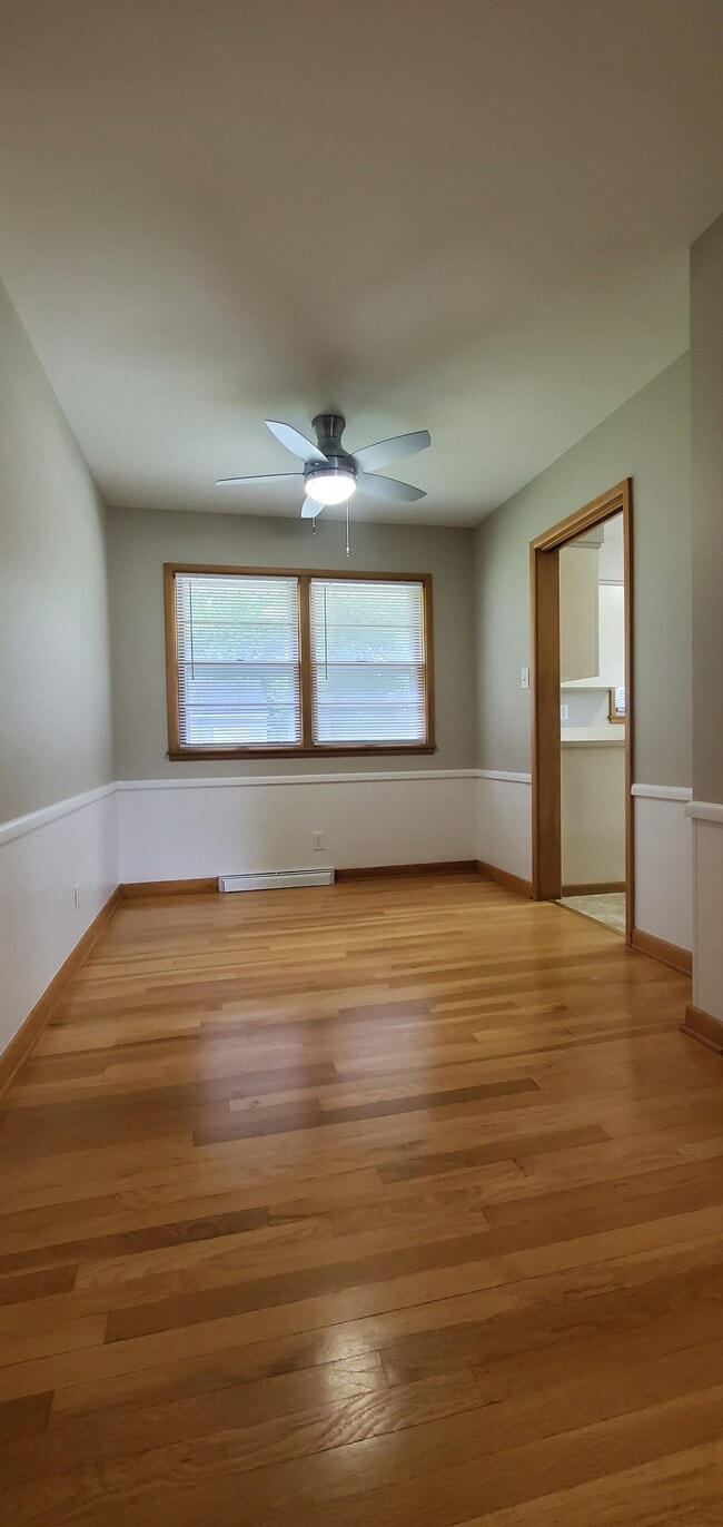 Building Photo - 2803 Seely Ave SE