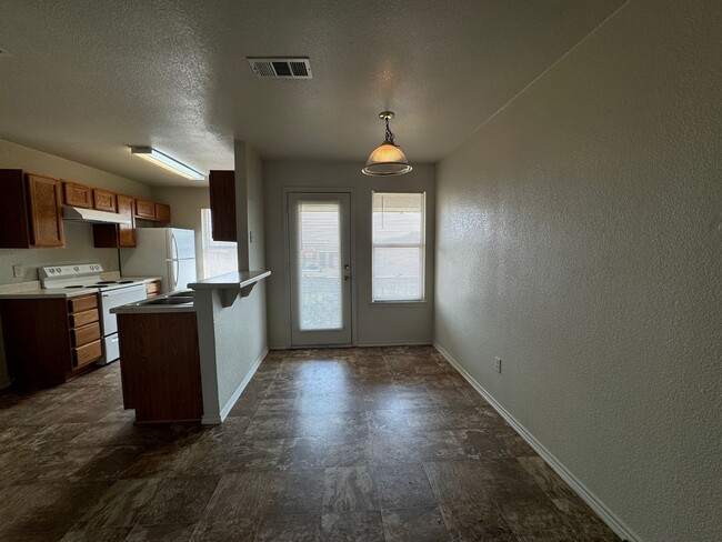 Building Photo - 5706 Redstone Dr