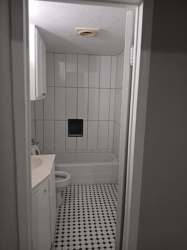 Building Photo - 1602 N Hughes St