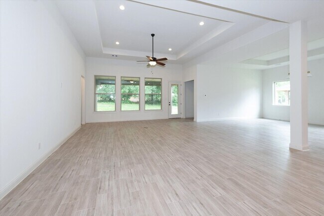 Building Photo - 4790 W Fork Blvd
