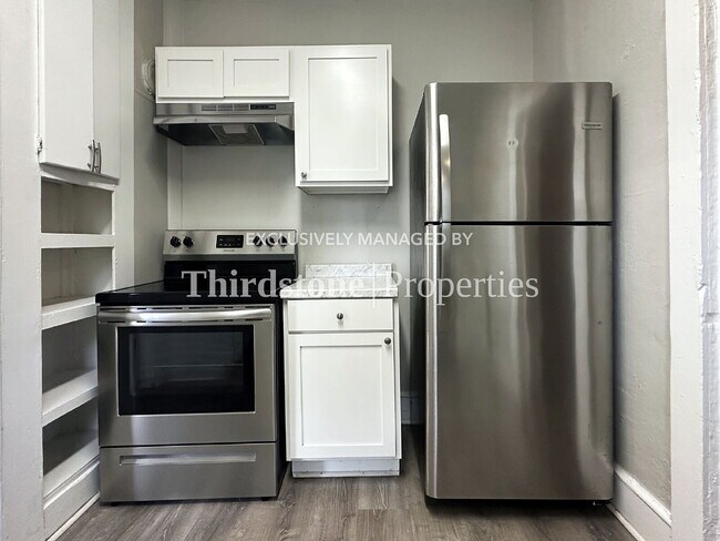 Building Photo - 2899 Dignan St