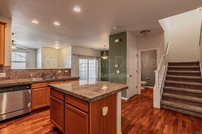 Building Photo - 3632 S Perth Cir