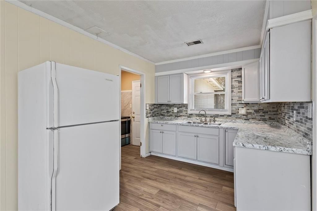 Building Photo - 1201 Shoreham Dr