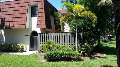 Building Photo - 2221 White Pine Cir