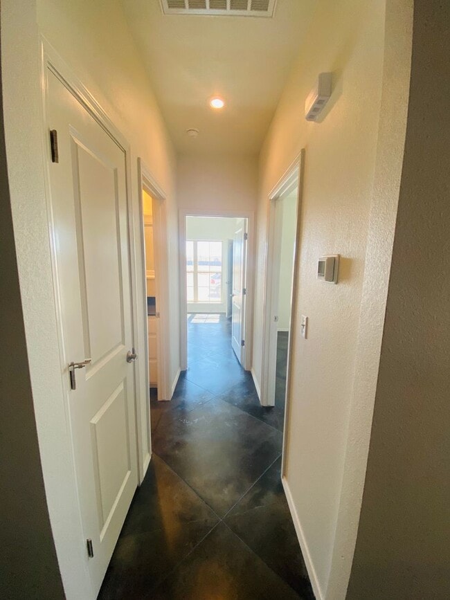 Building Photo - Stunning New 3/2 Townhomes