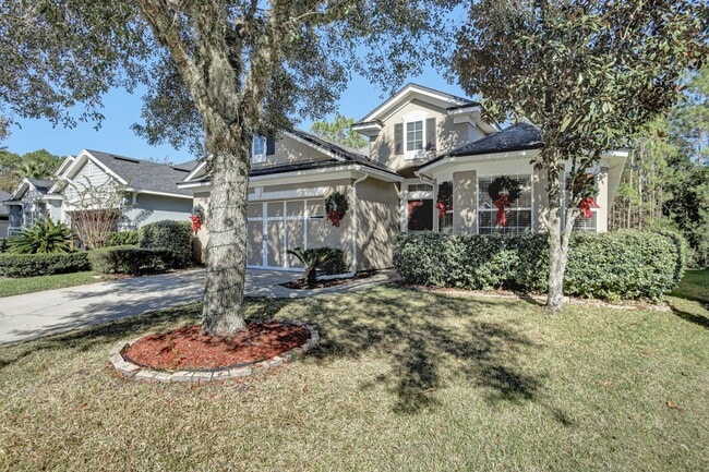 Building Photo - Great 4 bedroom/ 3 bathroom home in St Johns Golf and Country club for rent!