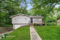 Building Photo - 1013 Sandy Brook Cir