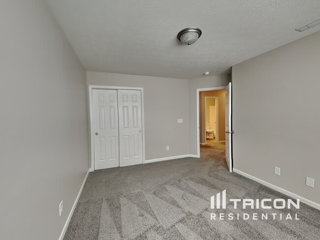 Building Photo - 7733 Wood Stream Dr
