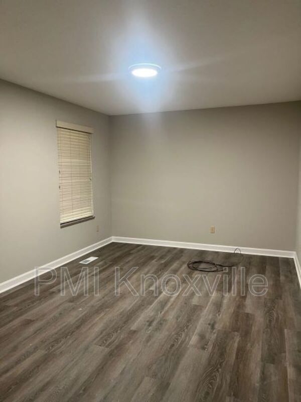 Building Photo - 4723 Zirkle Dr