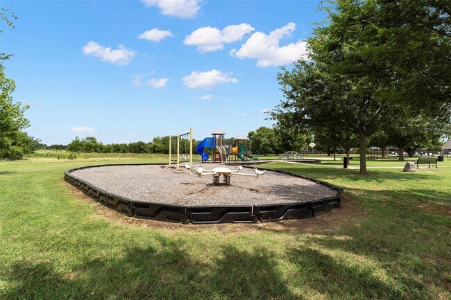 Building Photo - 1504 Sandpiper Ln