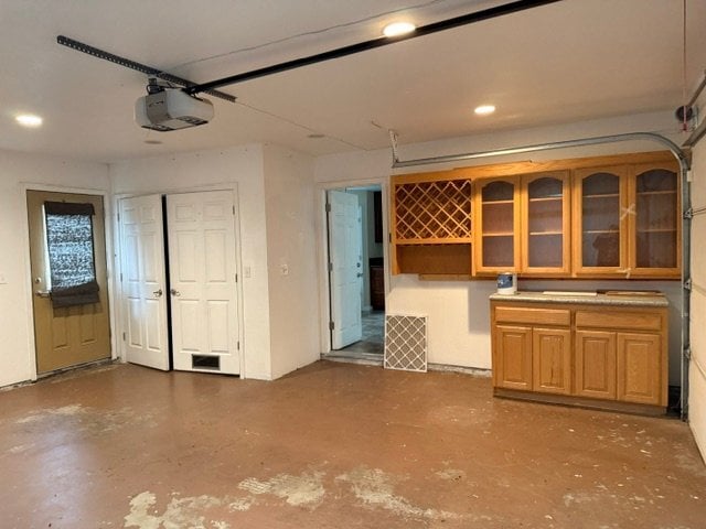 Building Photo - 2689 Forestview Dr