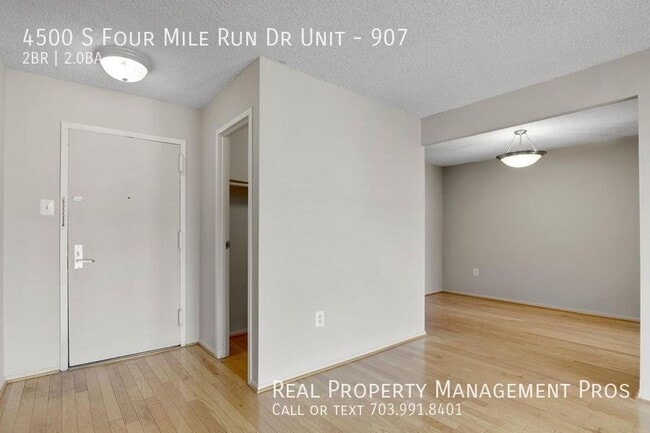 Building Photo - 4500 S Four Mile Run Dr