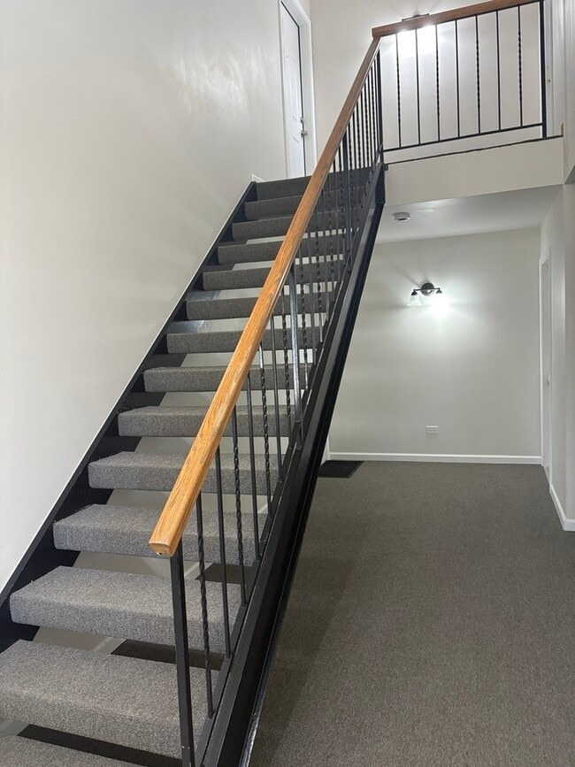 Building Photo - 230 Wethington Dr