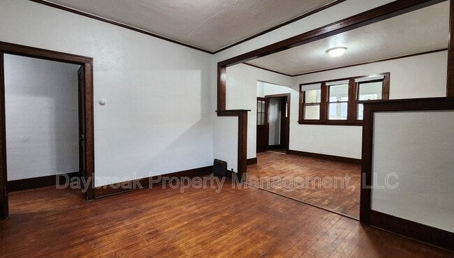 Building Photo - 723 14th St N