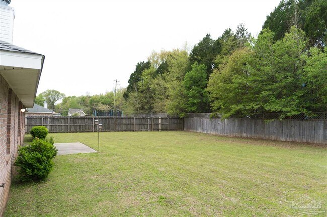 Building Photo - 5341 English Oak Dr