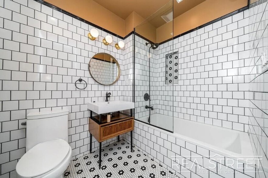 Building Photo - 187 Kent Ave