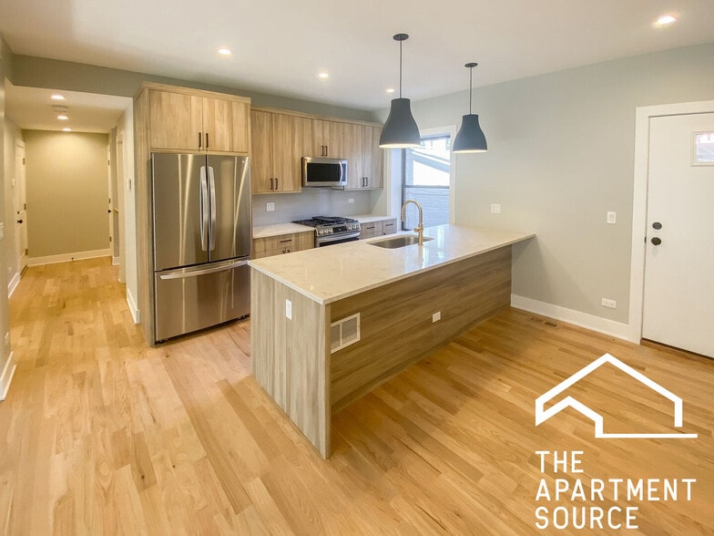 Building Photo - 2535 N Campbell Ave