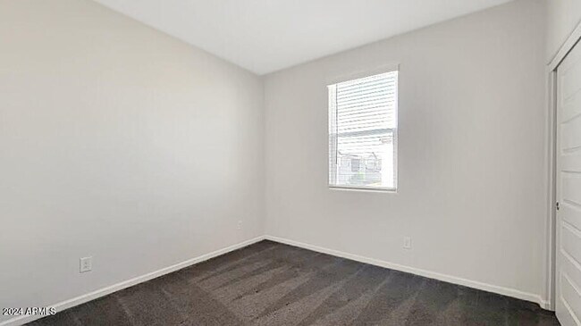 Building Photo - 15733 W Polk St