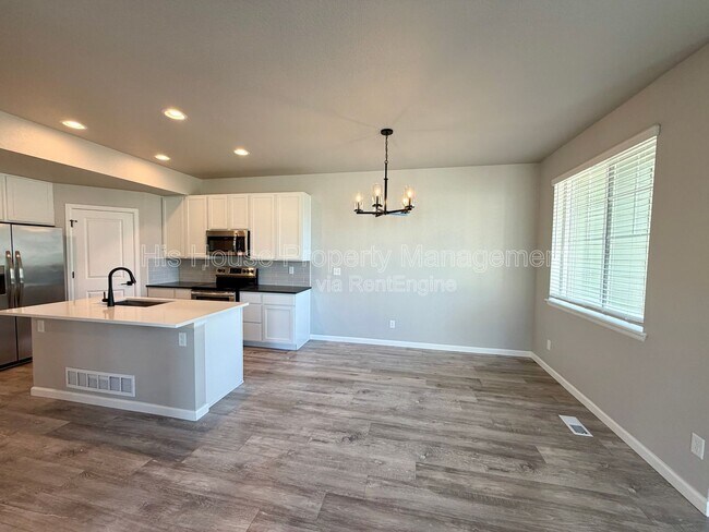 Building Photo - 2640 Brookstone Dr