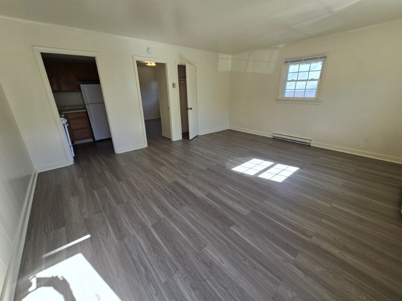 Building Photo - 6100 Strathmore Rd