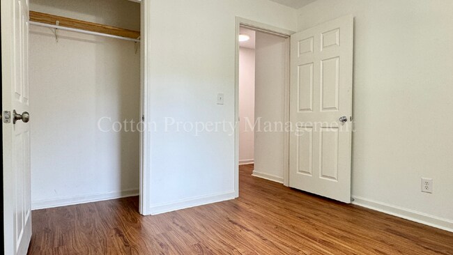Building Photo - 3 BD//2 BA Condo / Tidal Oaks Community / 2nd Floor Unit / $1,500 per month / No Pets