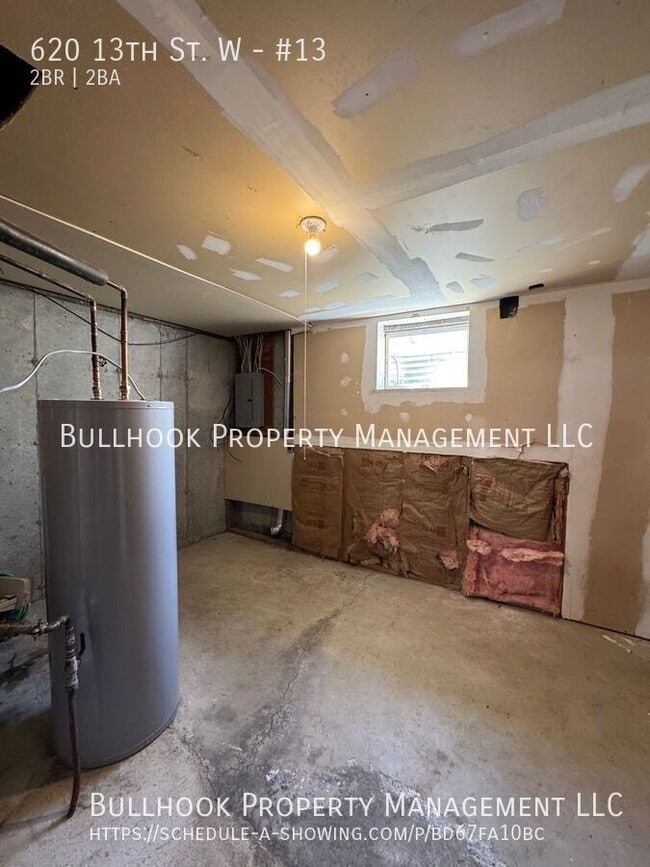 Building Photo - 620 13th St W