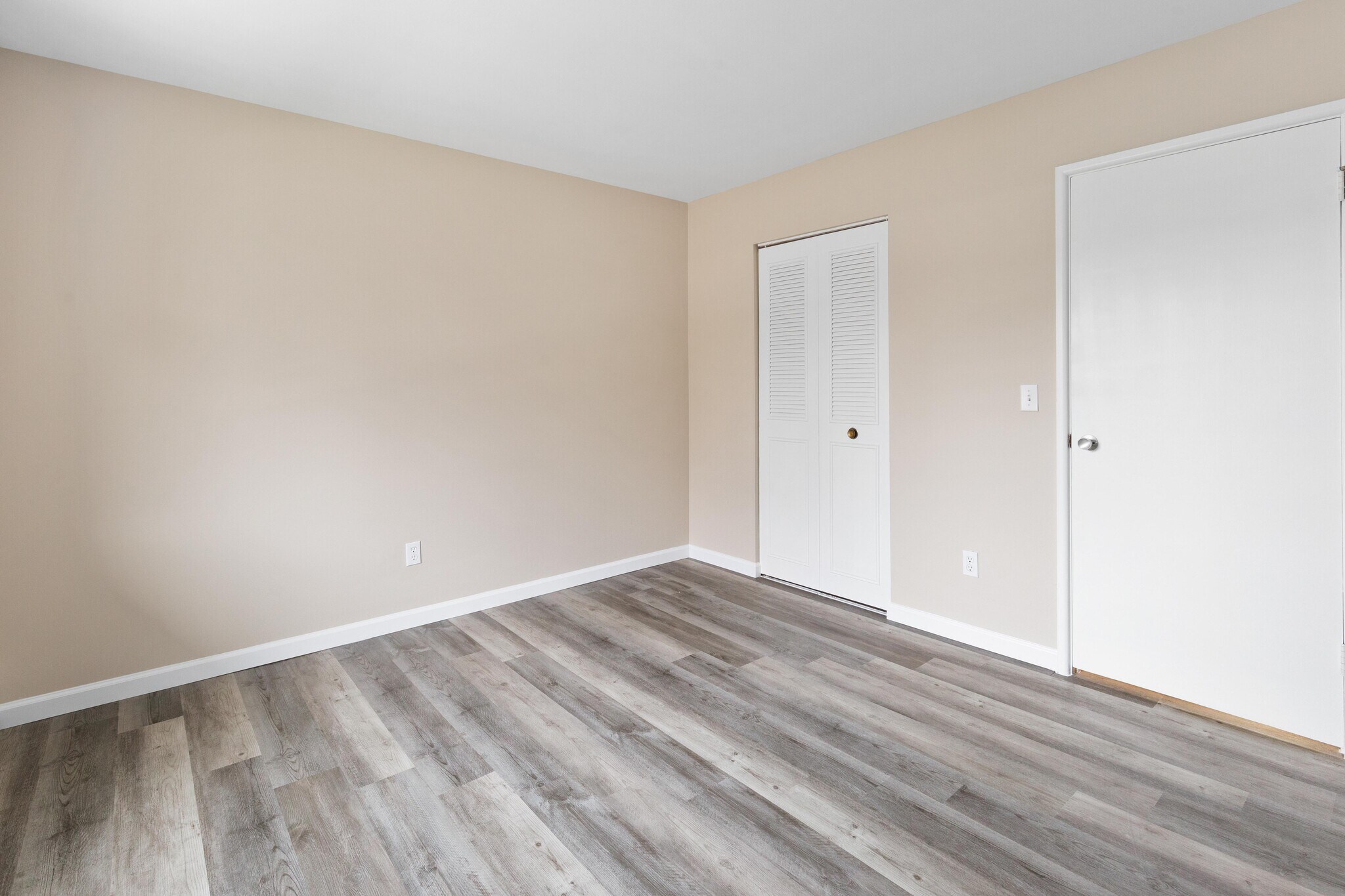 Building Photo - 1545 Cherboneau Pl