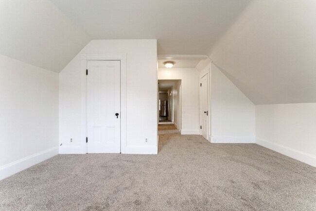 Building Photo - 247-249-249 Park St